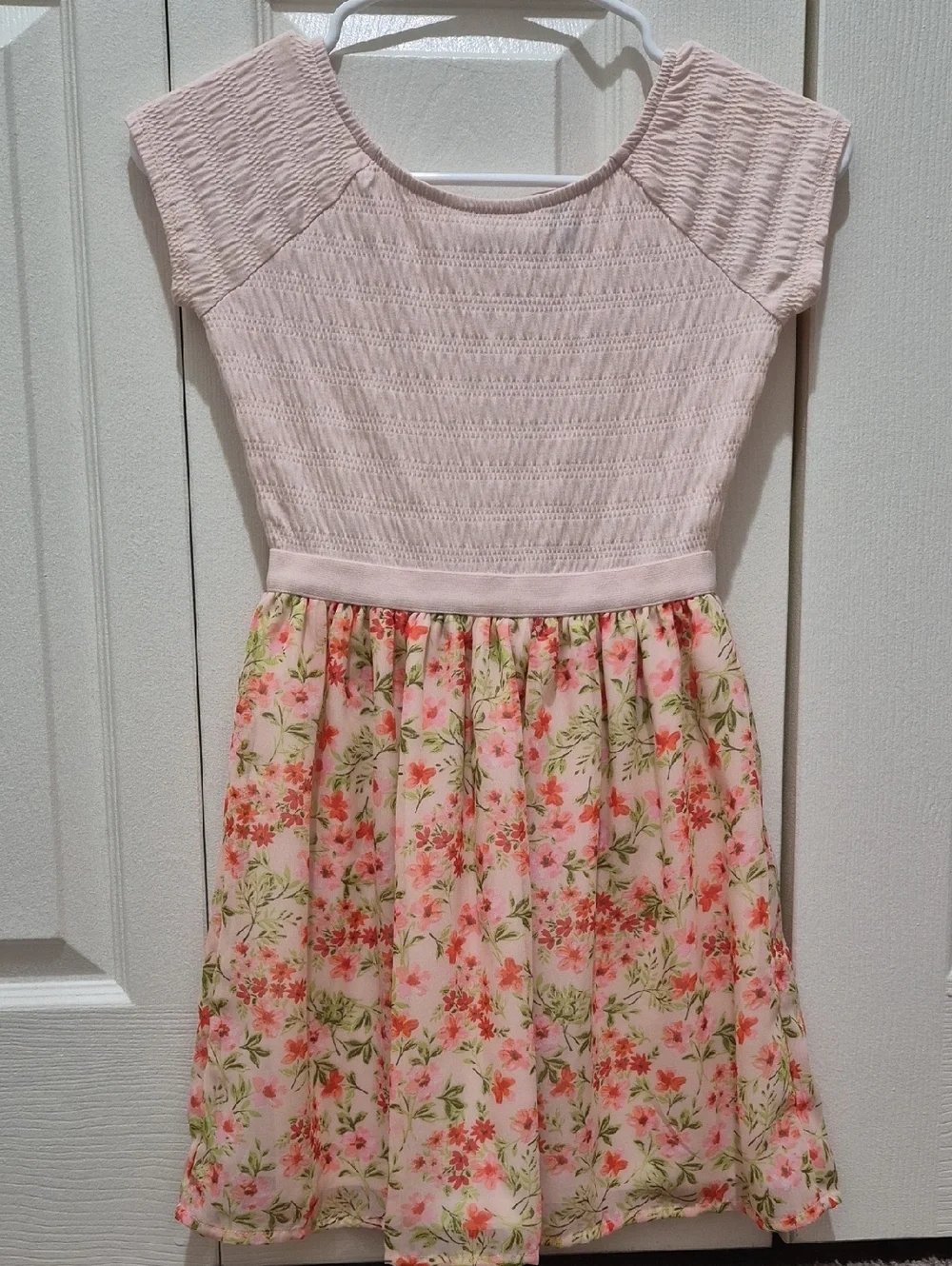 Girls Spring Bundle - Picture 2 of 15